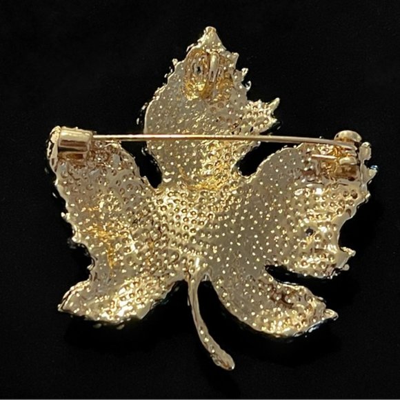 ✨ Gorgeous Maple Leave Rhinestone Brooch 🍁 - Picture 2 of 2